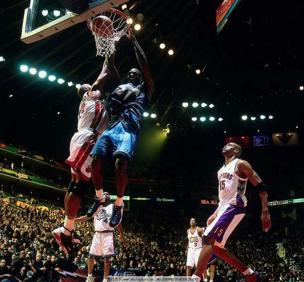 申花客战广岛三箭：吴曦领衔，米内罗、阿马杜、路易斯首发（申花客场对阵广岛三箭：吴曦率队，米内罗、阿马杜、路易斯首发出场）