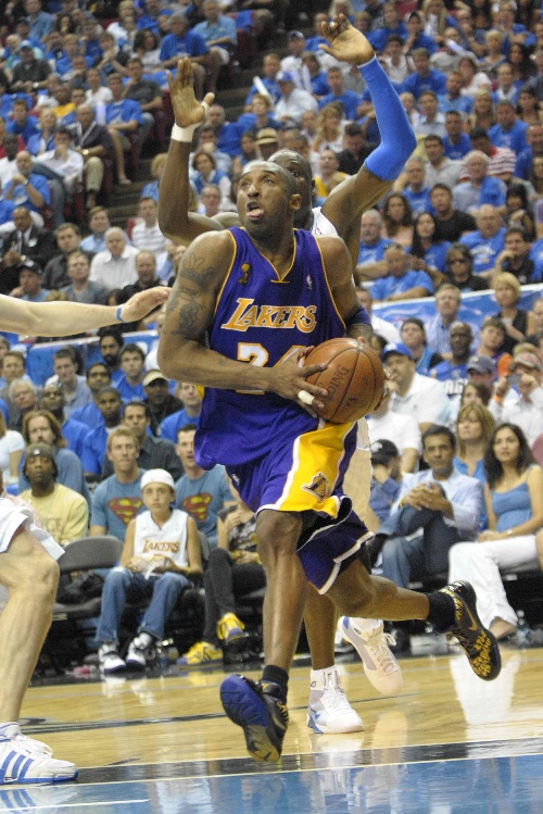 来看CBA杯咯，看到胡明轩了，今晚联手徐杰出战，拿下nbl合肥队应该问题不大！（CBA杯今晚看点：胡明轩携手徐杰出战，拿下NBL合肥队胜算十足）