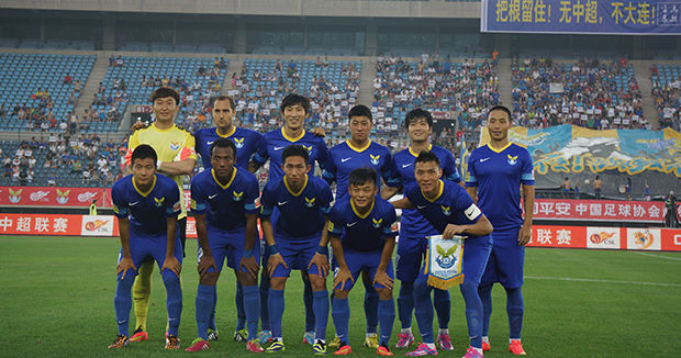 二象性，海港去年进96球刷中超纪录，今年丢44球刷冠军队纪录（海港两面性：去年96球创中超纪录，今年失44球成冠军队失球最多）