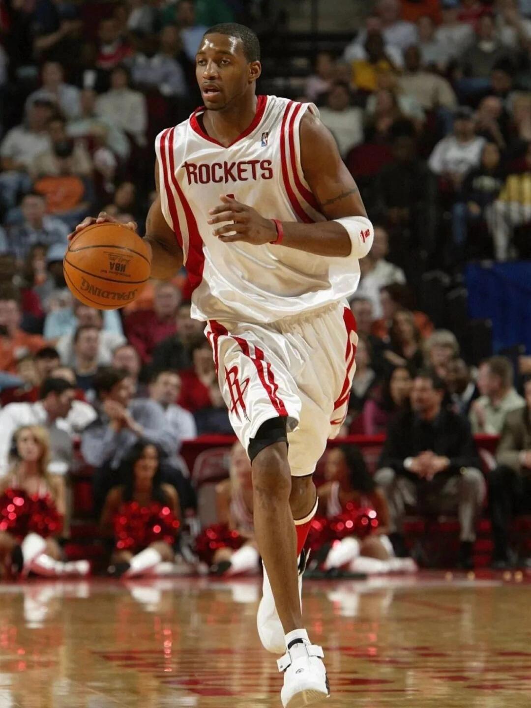 英超疯狂夜：切尔西利物浦双双翻车，11.4亿豪阵不敌升班马（英超爆冷夜：切尔西、利物浦同夜折戟，11.4亿豪阵不敌升班马）