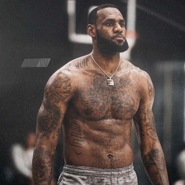 Scotto：NBA高层认为马刺可能追逐马尔卡宁 他是文班的理想搭档（Scotto：NBA高管看好马刺追求马尔卡宁，称其是文班的理想搭档）