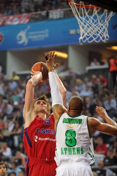 下半场发威！穆雷贡献23分12助攻，三分4中3（穆雷下半场爆发：23分12助攻，三分4投3中）