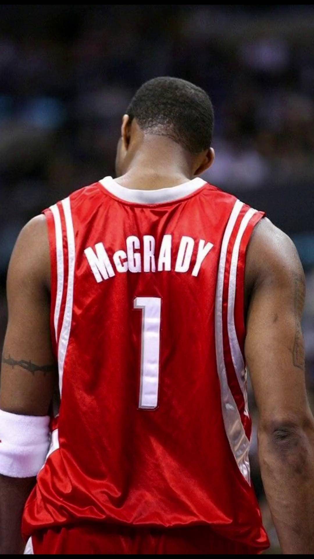 雷霆靠团队篮球获大胜（团队配合助雷霆豪取大胜）