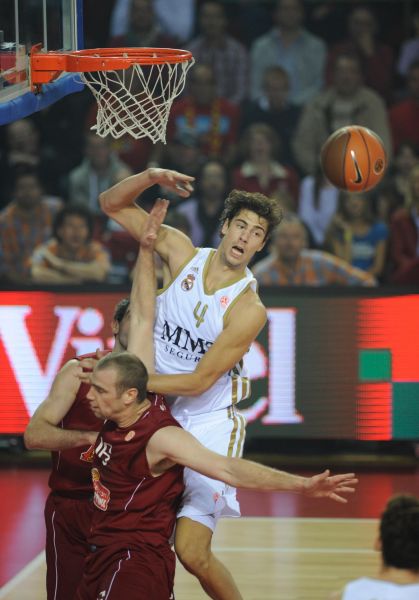 德罗西：热那亚主动向我发出邀约，现在渴望尽快拿到积分（德罗西称已获热那亚主动邀约，盼尽快抢分）